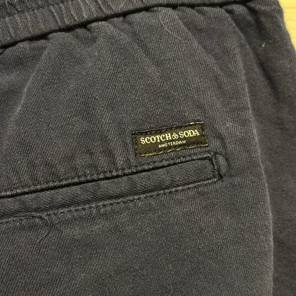 Scotch and soda Men's Navy Blue Casual Shorts - Picture 8 of 9